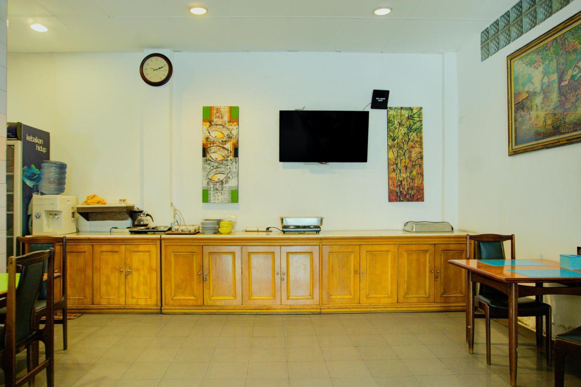 Townhouse Oak Palembang Near Jembatan Ampera Formerly Azzura Hotel エクステリア 写真