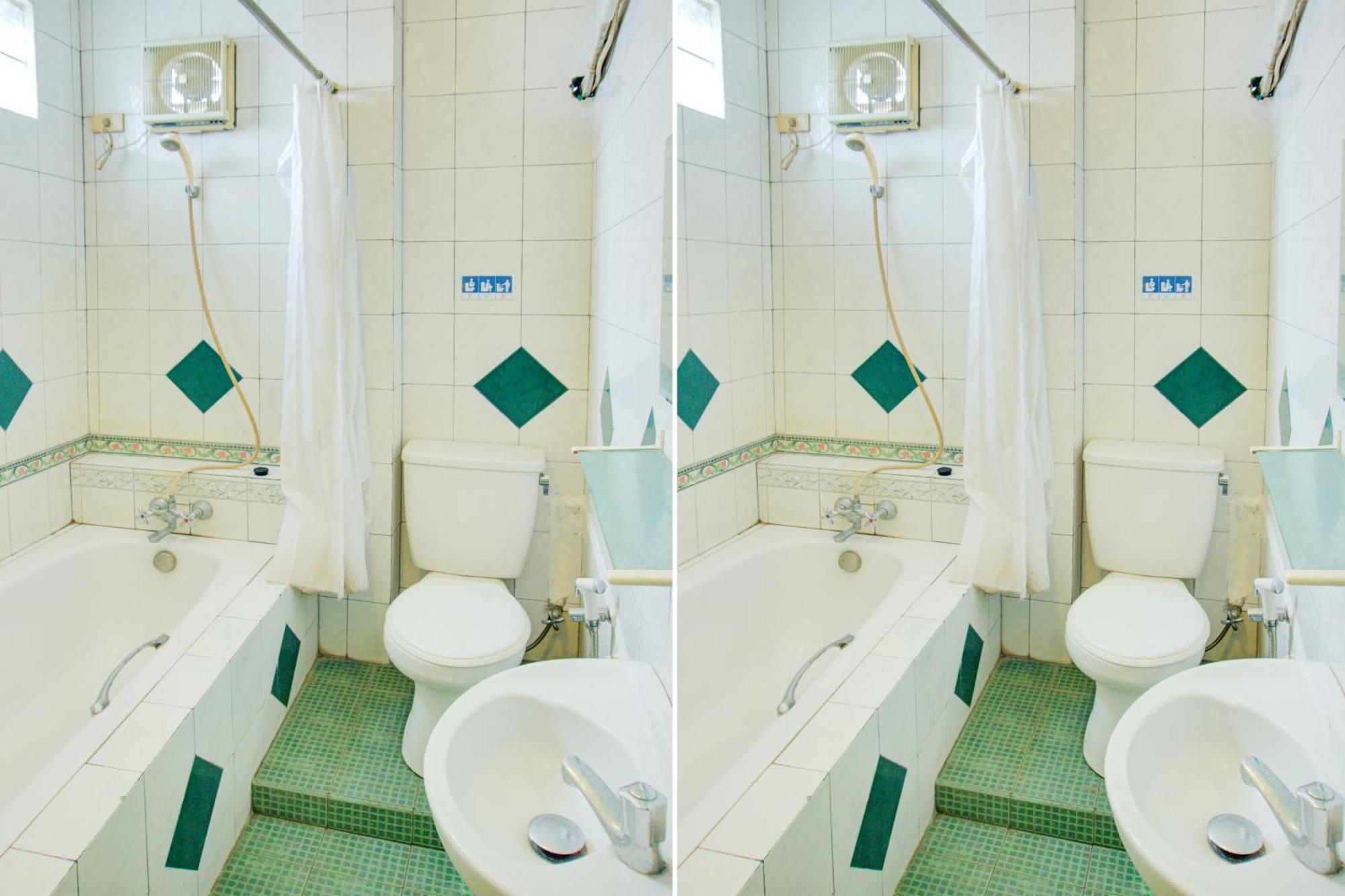 Townhouse Oak Palembang Near Jembatan Ampera Formerly Azzura Hotel エクステリア 写真