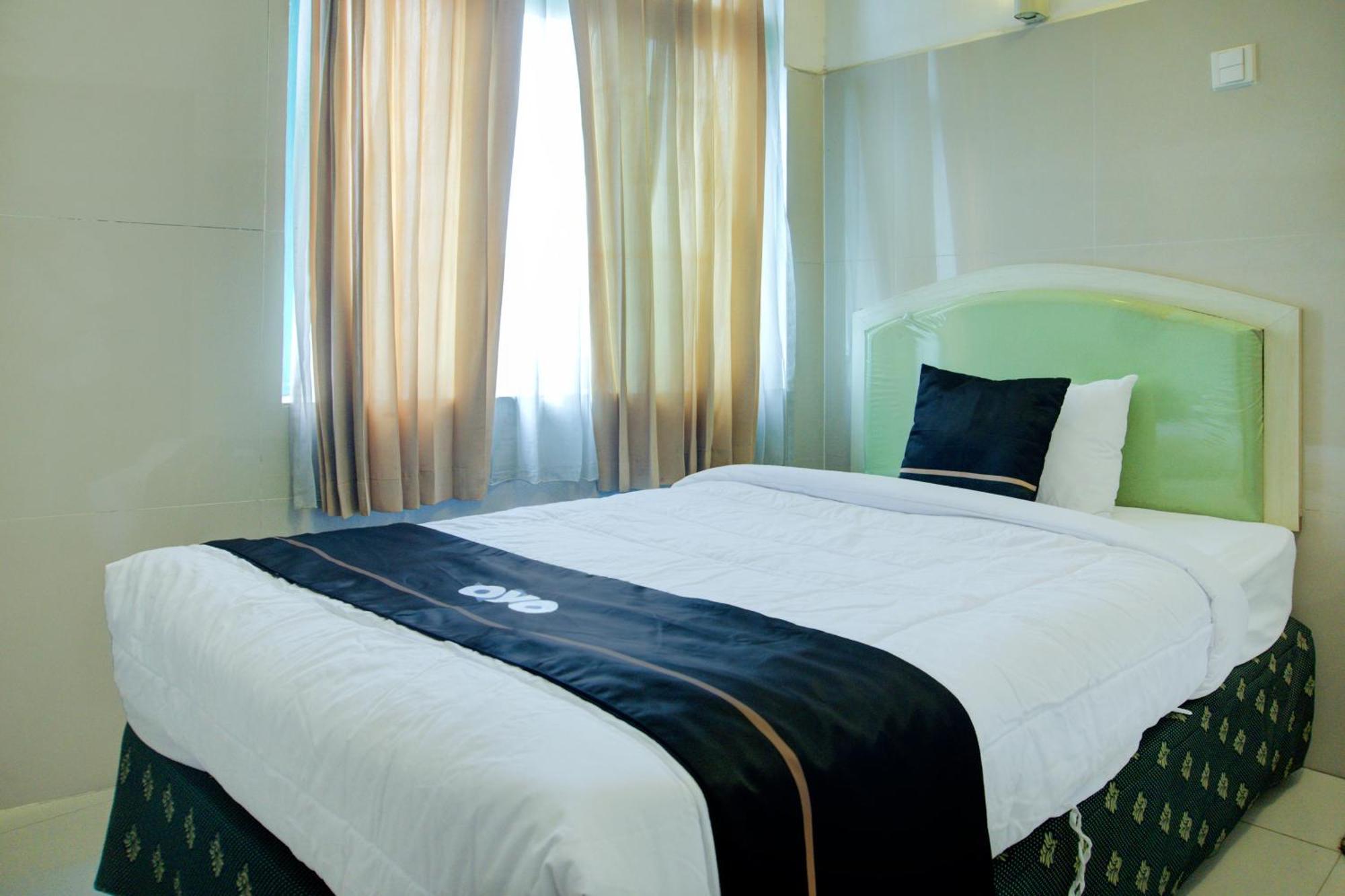 Townhouse Oak Palembang Near Jembatan Ampera Formerly Azzura Hotel エクステリア 写真